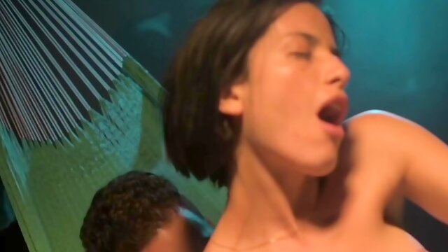 Blu Chanelle And Erika Lust In Latina Public Sex Heat - Hamaca Sutra By