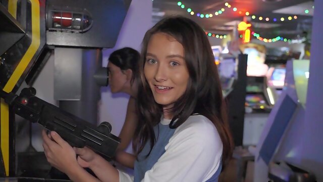 Johnny Loves Table Affair Sparks Wild Heat