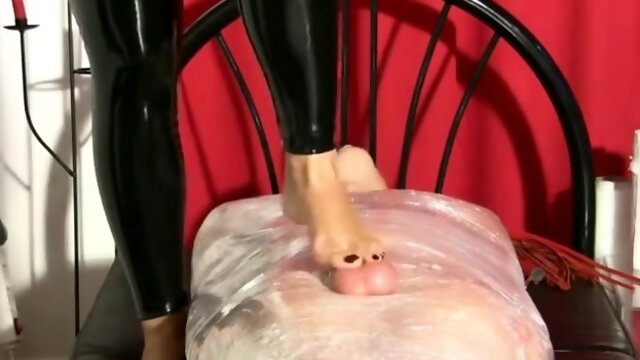 Mistress Luna FemDom