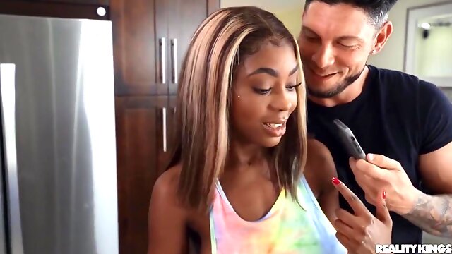 Tätowiert, Jungendliche, 18 Jahre