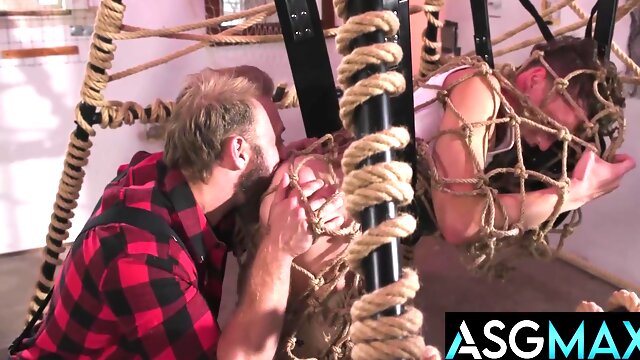 Burly Lumberjack Rails Cute Twink
