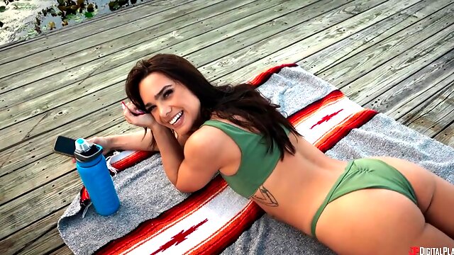 Spicy MILF exciting outdoor clip