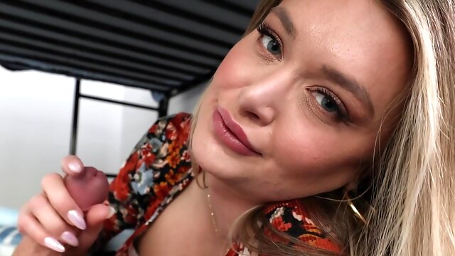 Natalia Starr gets her slutty face creamed after servicing stepsons dick