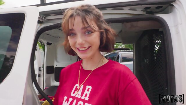 Estilo Perrito, Coche, Corridas Faciales