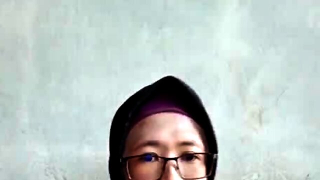 Shemale, Arab, Masturbation