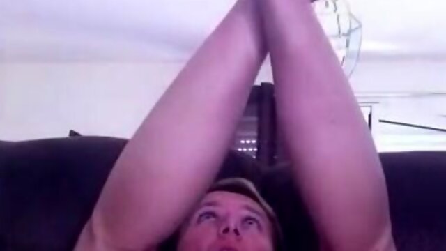 Amateur Twunk Enjoys Lovemaking Playthings