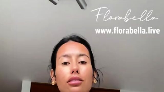 Close up amateur masturbating solo