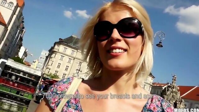 Молодежь, Деньги