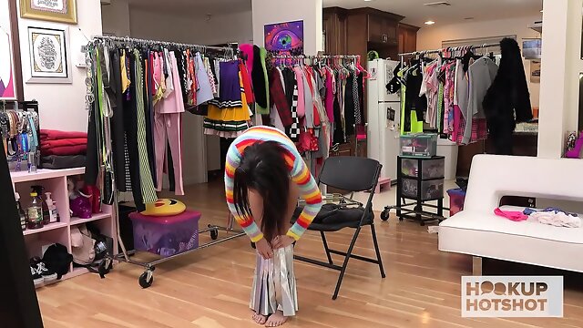 BTS - Petite Whore Alexis Tae Hooks Up With Bryan Gozzling!