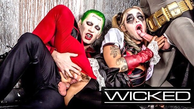 Wicked - Harley Quinn Fucked By Joker & Batman