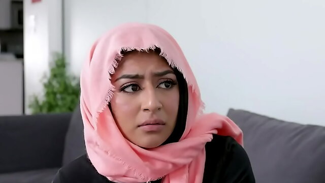 Muslim girls (Binky Beaz) do it better - TeenPies