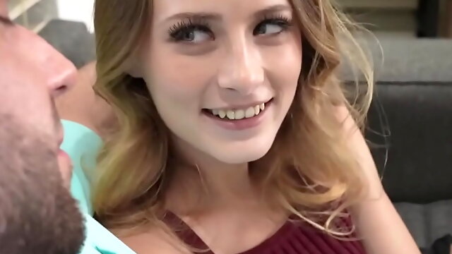 Chloe Temple Handjob