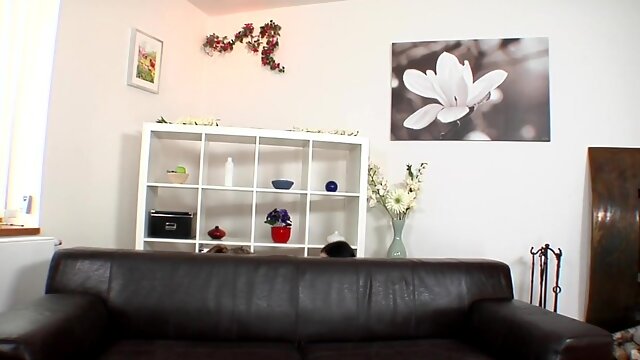 The Soft Touch Of Their Lips Was Enough To Get Them Both Wet And Seen They Were Eating Each Other!