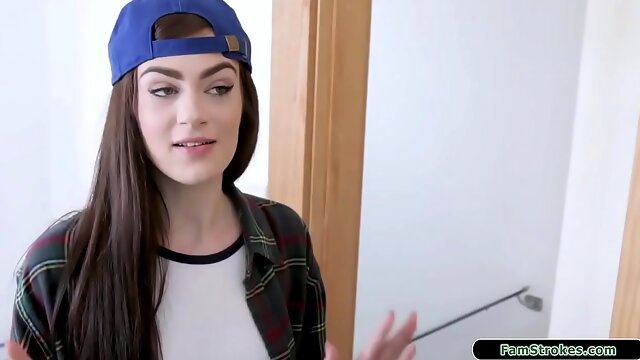 Tomboy stepsis sucking off her stepbro