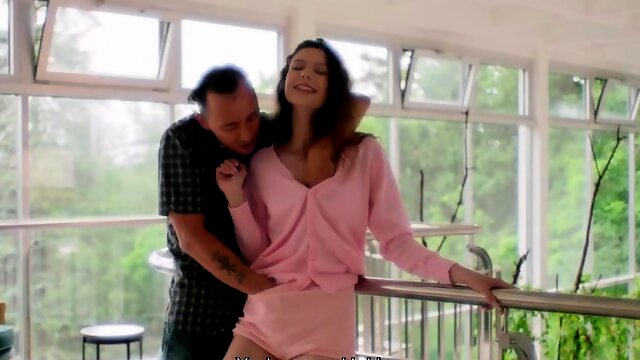 Старые И Молодые