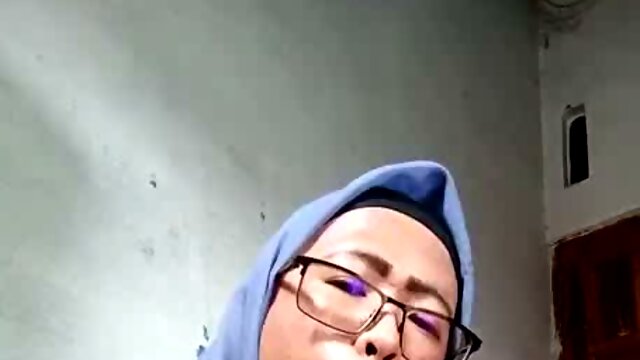Shemale