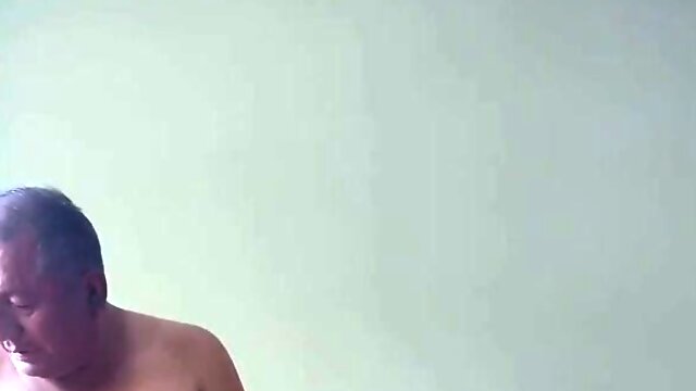 Putita teniendo sexo con hombre desconocido