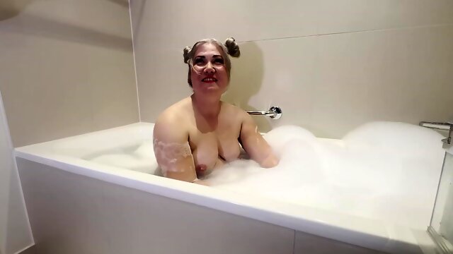 Foamy Bathtub Sex On Business Trip