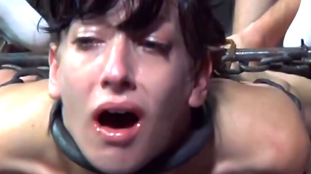 BDSM, 18, Genç