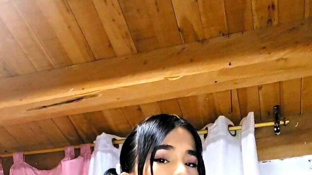 Shemale, Solo