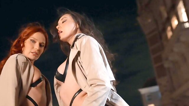 Clemence Audiard And Catherine Knight Flip Fuck Each Others Big Butts With Deep Anal, Switching To Pound T