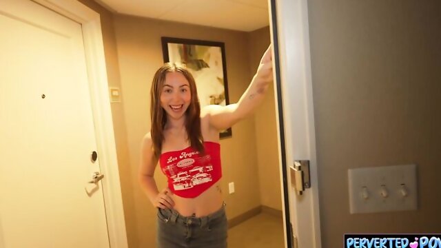 Hotel, 18