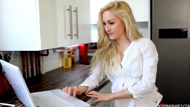 Женское Белье, Соло