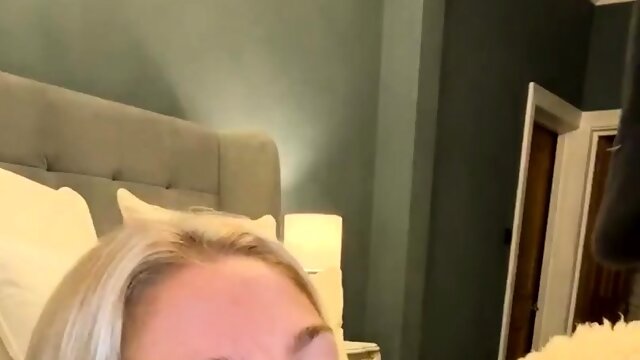 Thatyoungblonde Xmas Live BG Sex