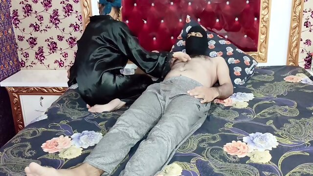 Oiled Arab man receives anal from Pakistani masseur after full-body massage