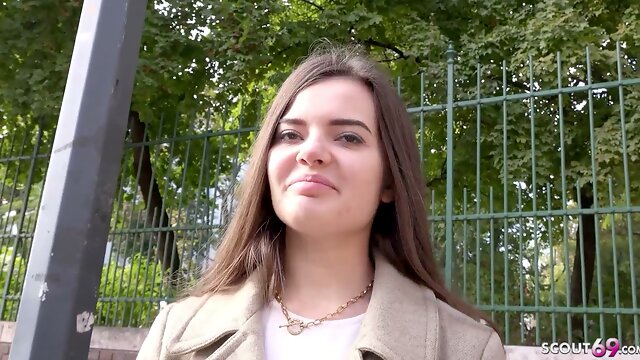 German beauty Lizi Vogue auditions with deep gagging and bareback sex