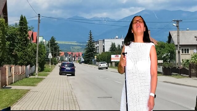 Slovakian nudist walks bare through the city sharing an intimate JOI moment