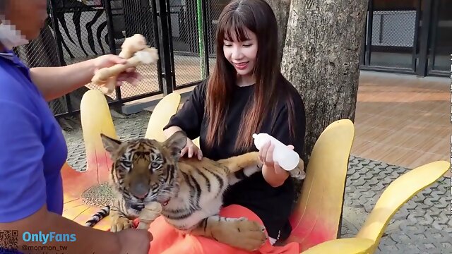Asian couples Bangkok vlog ends in passionate creampie on wooden deck