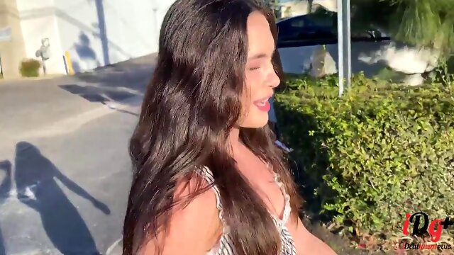 Daisy Phoenix Rides IdealGasm Plus