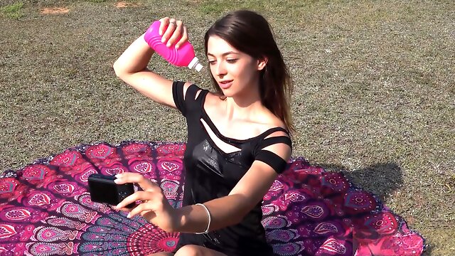 Afeitandose, Al Aire Libre
