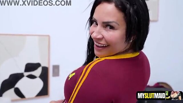 巨乳