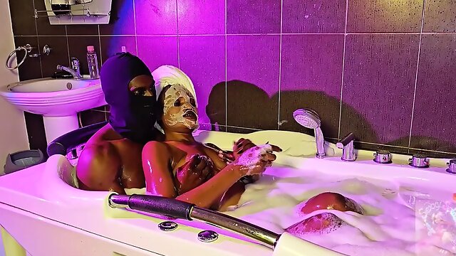 Bbc Guy Gets Sloppy Bathtub Blowjob From Horny Wife