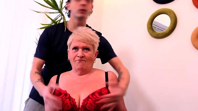 Pompen, Grote Prachtige Vrouw, Kousen