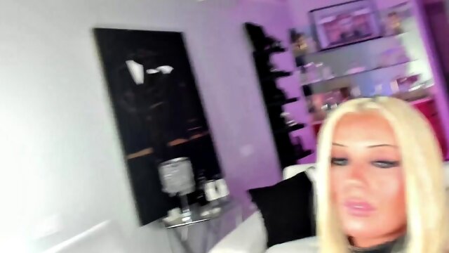 Blond