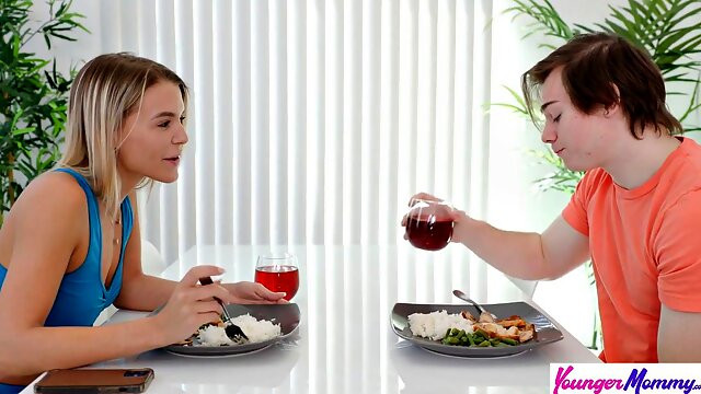 Blonde MILF Evelyn Payne Lures Anthony Pierce into Seductive Family Dinner Before Deep-Throat Blow