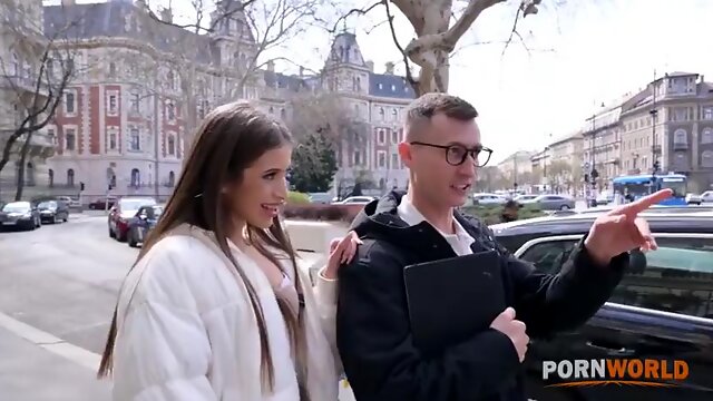 Trois, Enseignant