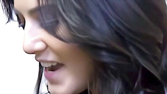 Sunny Leone Keeps Solo Self-Pleasure Going Without Pause
