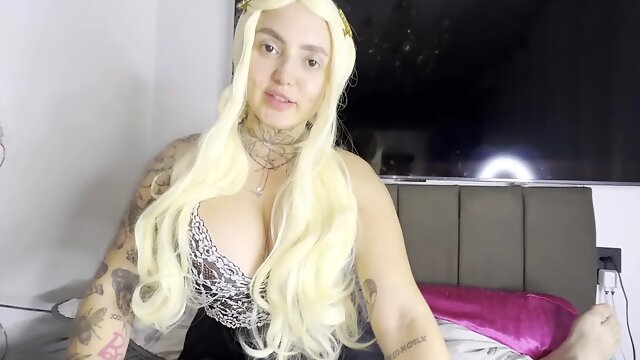 Ester Muniz, Mari Avila And Brida Nunes In Minha Loira Irma Emprestada Tem O Corpo Perfeito Para O Sexo