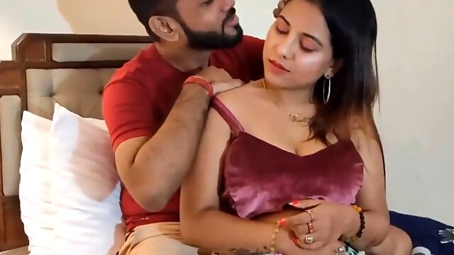 Beautiful Indian Teen girl Sex with Her School Boyfriend Clear Hindi Audio
