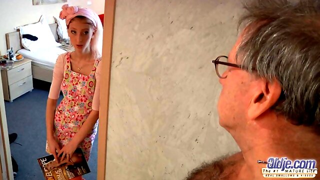 Novo E Velho, Adolescentes