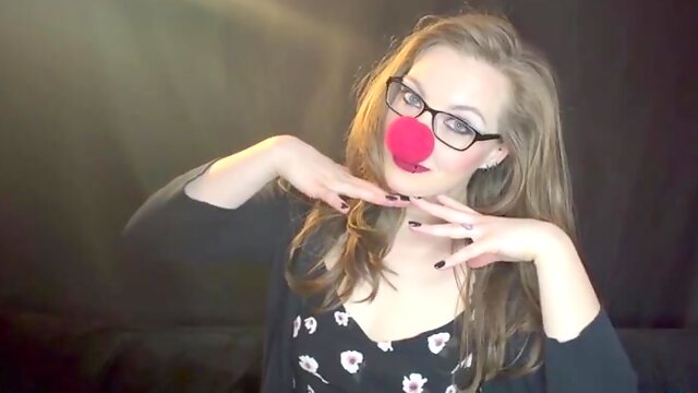 Nice Clown Nose Poses