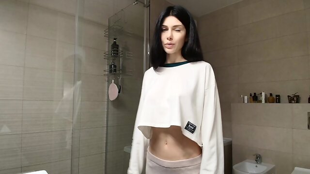 Shower, Webcam