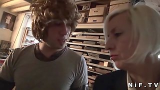 Amateur french mature gets hard fucked