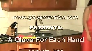 Rubber apron and rubber household gloves stroke