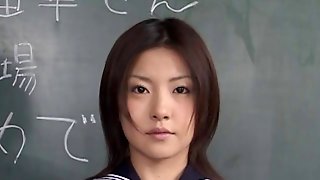 Japonaise Lesbienne, Étudiante