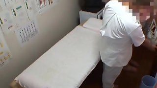 Hidden cam fuck sex for Asian girl in the massage parlor